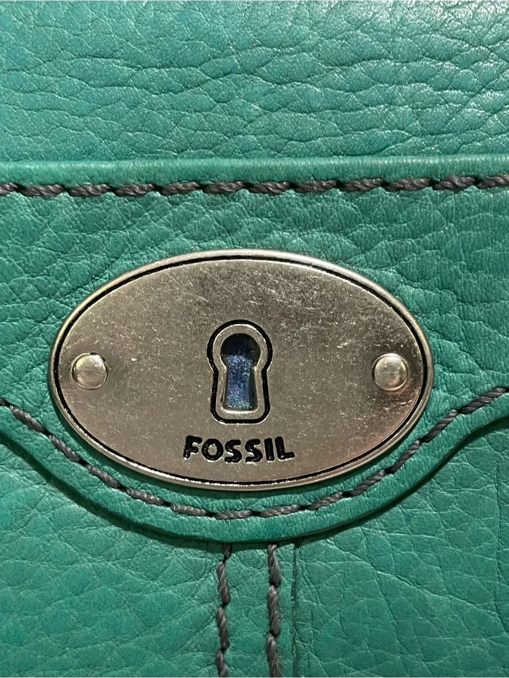 Fossil Maddox L-Zip-Around Leather Wallet
